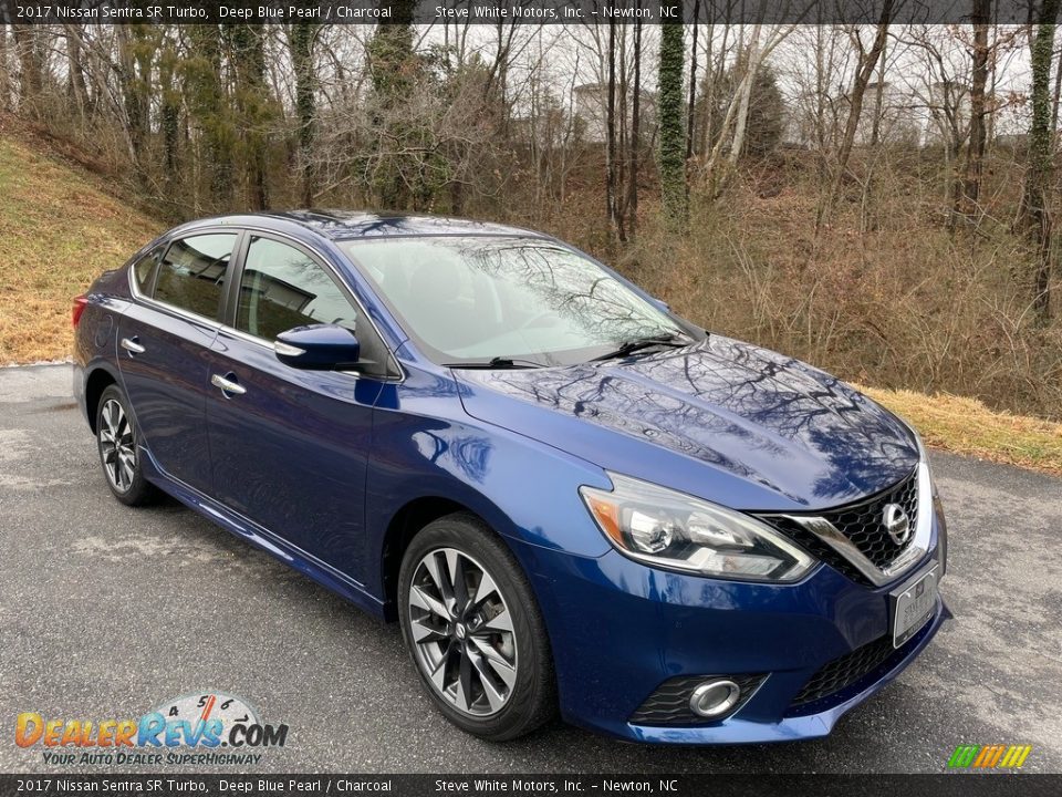 Front 3/4 View of 2017 Nissan Sentra SR Turbo Photo #4