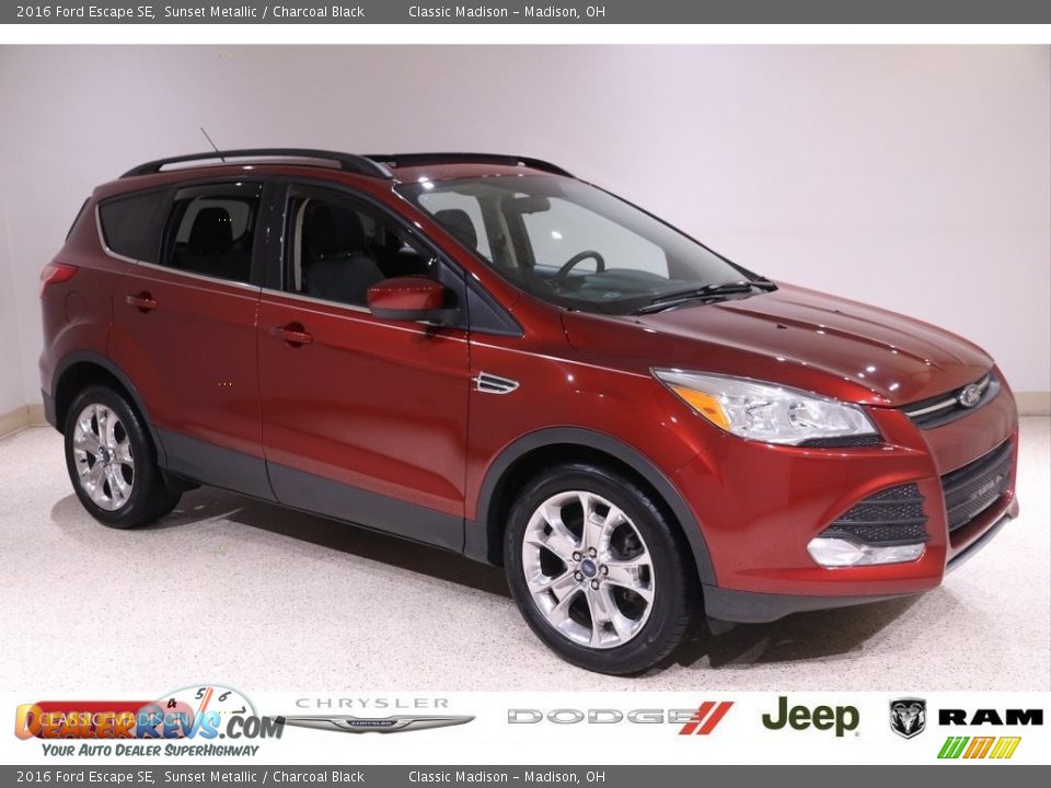 2016 Ford Escape SE Sunset Metallic / Charcoal Black Photo #1
