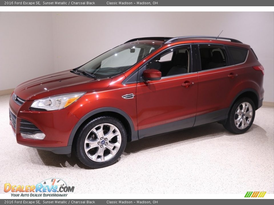 2016 Ford Escape SE Sunset Metallic / Charcoal Black Photo #3