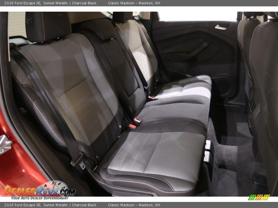 2016 Ford Escape SE Sunset Metallic / Charcoal Black Photo #19