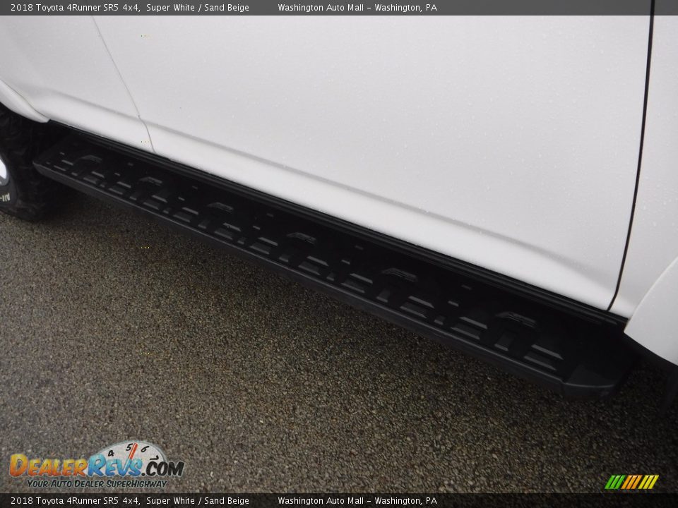 2018 Toyota 4Runner SR5 4x4 Super White / Sand Beige Photo #10