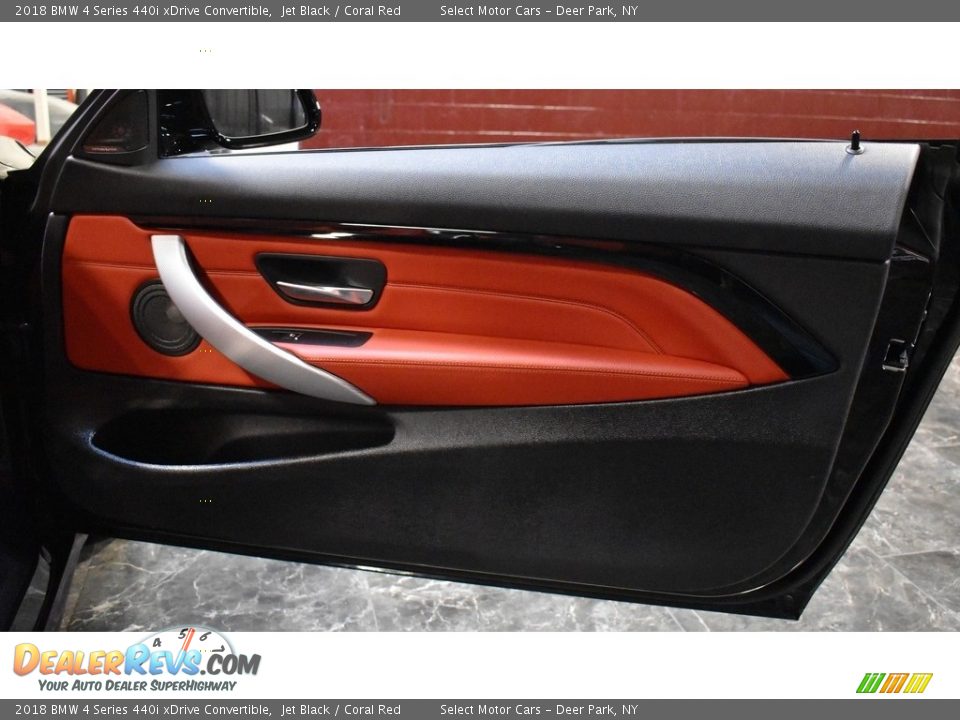 Door Panel of 2018 BMW 4 Series 440i xDrive Convertible Photo #23