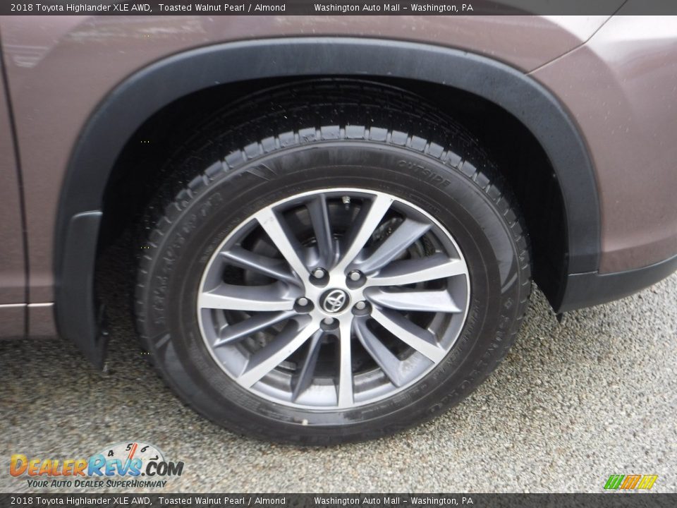 2018 Toyota Highlander XLE AWD Toasted Walnut Pearl / Almond Photo #9
