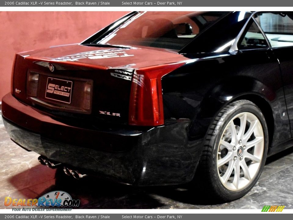 2006 Cadillac XLR -V Series Roadster Black Raven / Shale Photo #5