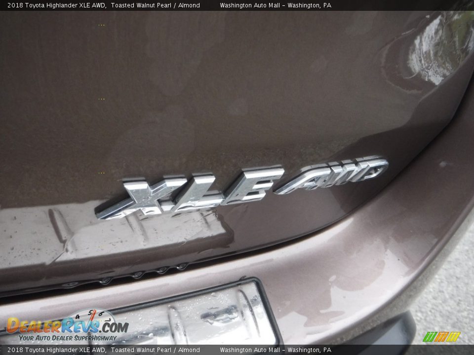2018 Toyota Highlander XLE AWD Toasted Walnut Pearl / Almond Photo #15
