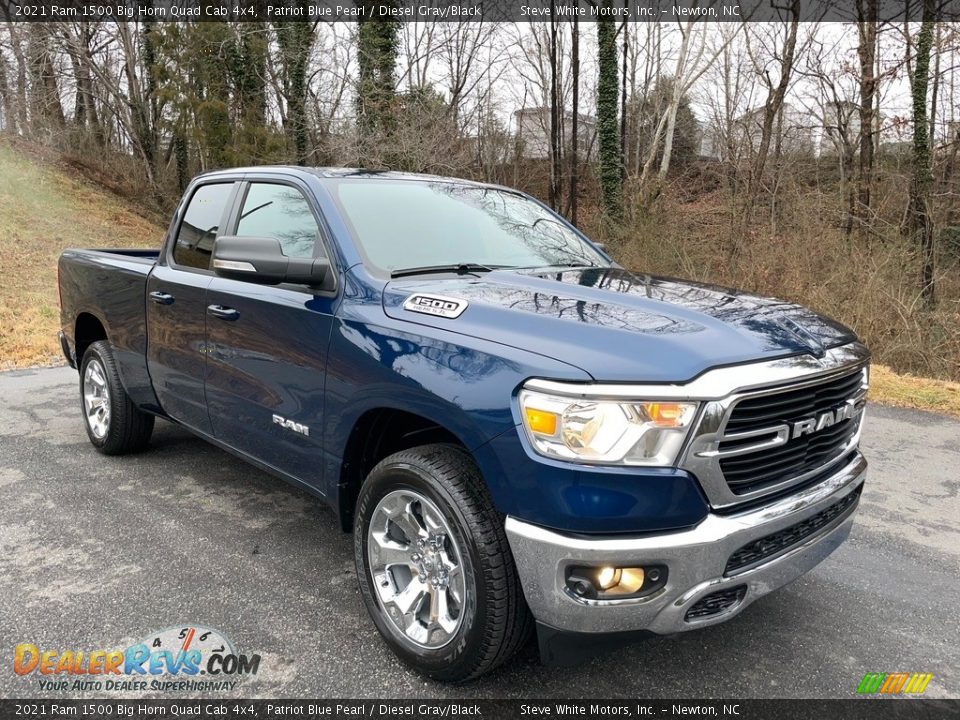 Front 3/4 View of 2021 Ram 1500 Big Horn Quad Cab 4x4 Photo #4