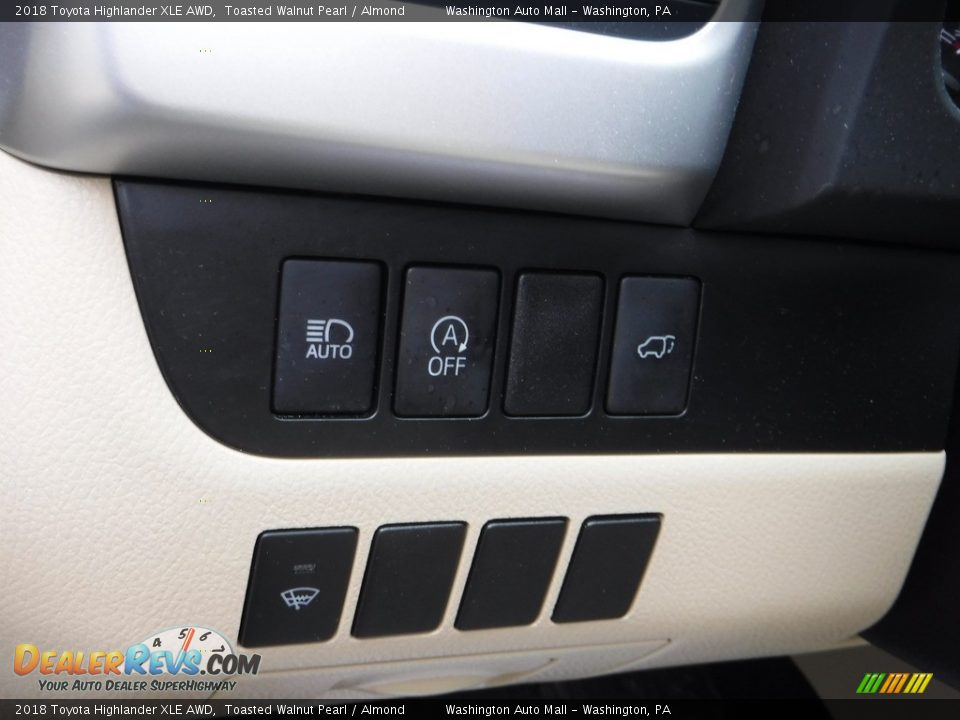 2018 Toyota Highlander XLE AWD Toasted Walnut Pearl / Almond Photo #20
