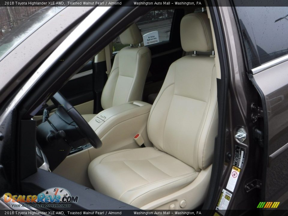 2018 Toyota Highlander XLE AWD Toasted Walnut Pearl / Almond Photo #21