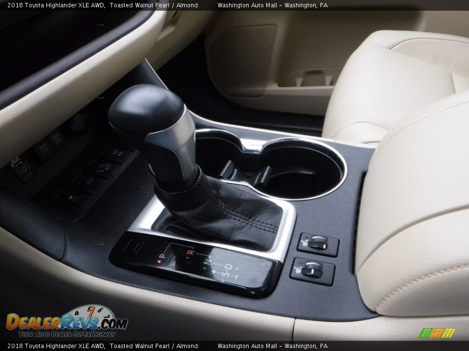 2018 Toyota Highlander XLE AWD Toasted Walnut Pearl / Almond Photo #23