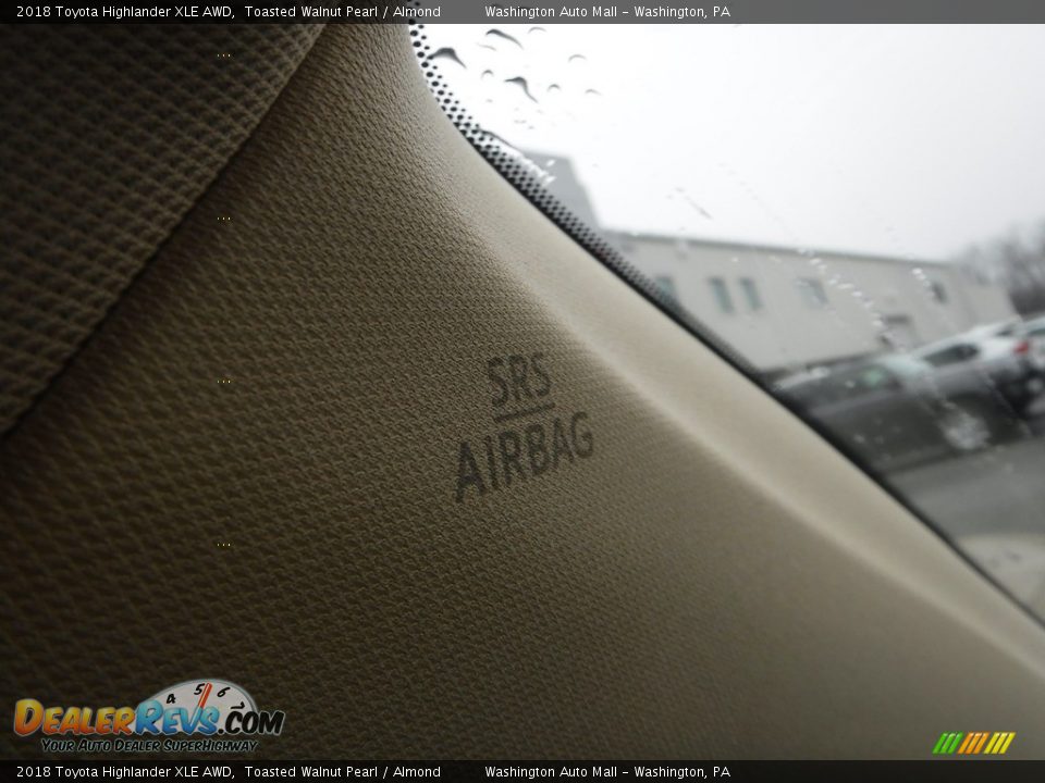 2018 Toyota Highlander XLE AWD Toasted Walnut Pearl / Almond Photo #24