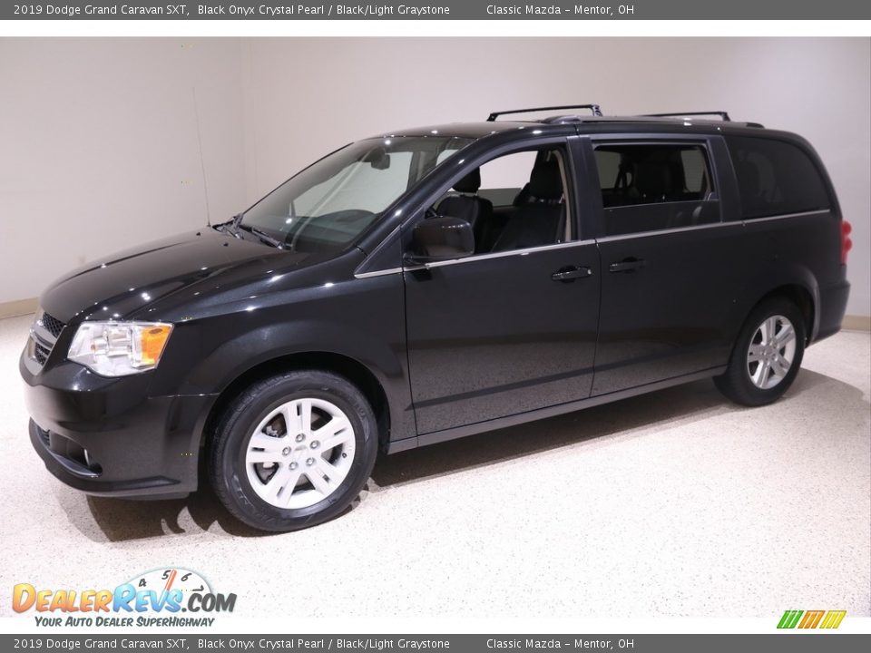 2019 Dodge Grand Caravan SXT Black Onyx Crystal Pearl / Black/Light Graystone Photo #3