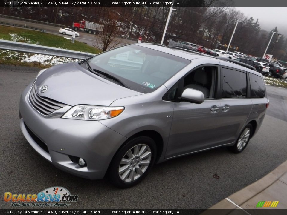 2017 Toyota Sienna XLE AWD Silver Sky Metallic / Ash Photo #13