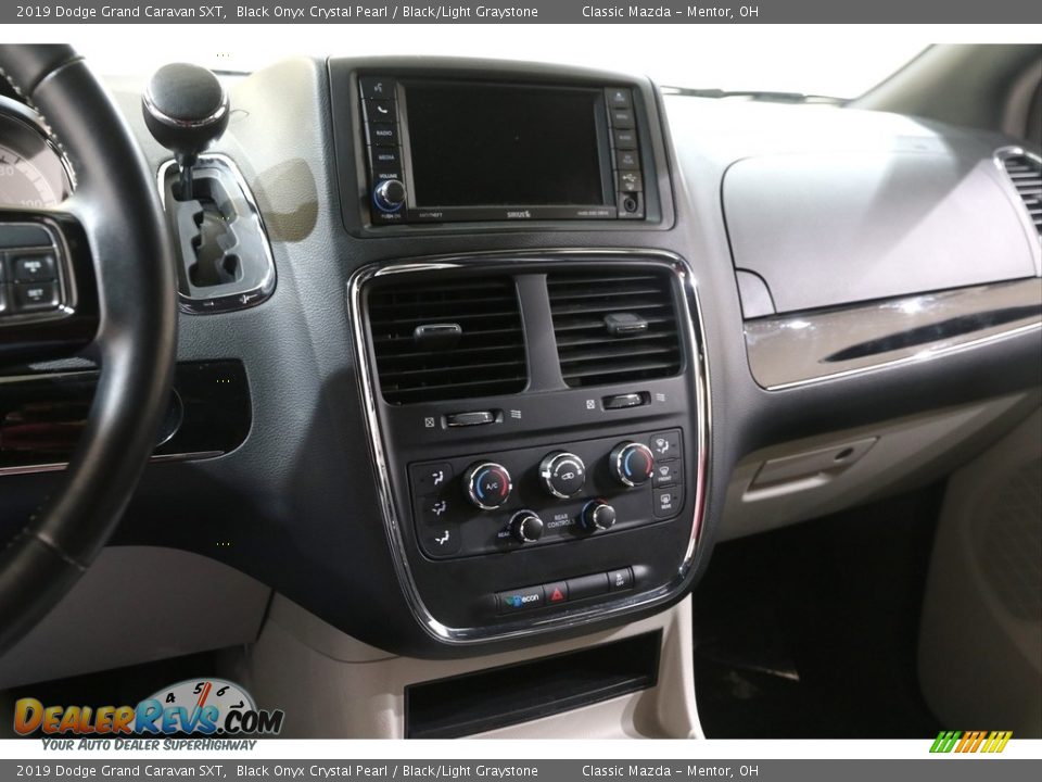 2019 Dodge Grand Caravan SXT Black Onyx Crystal Pearl / Black/Light Graystone Photo #9
