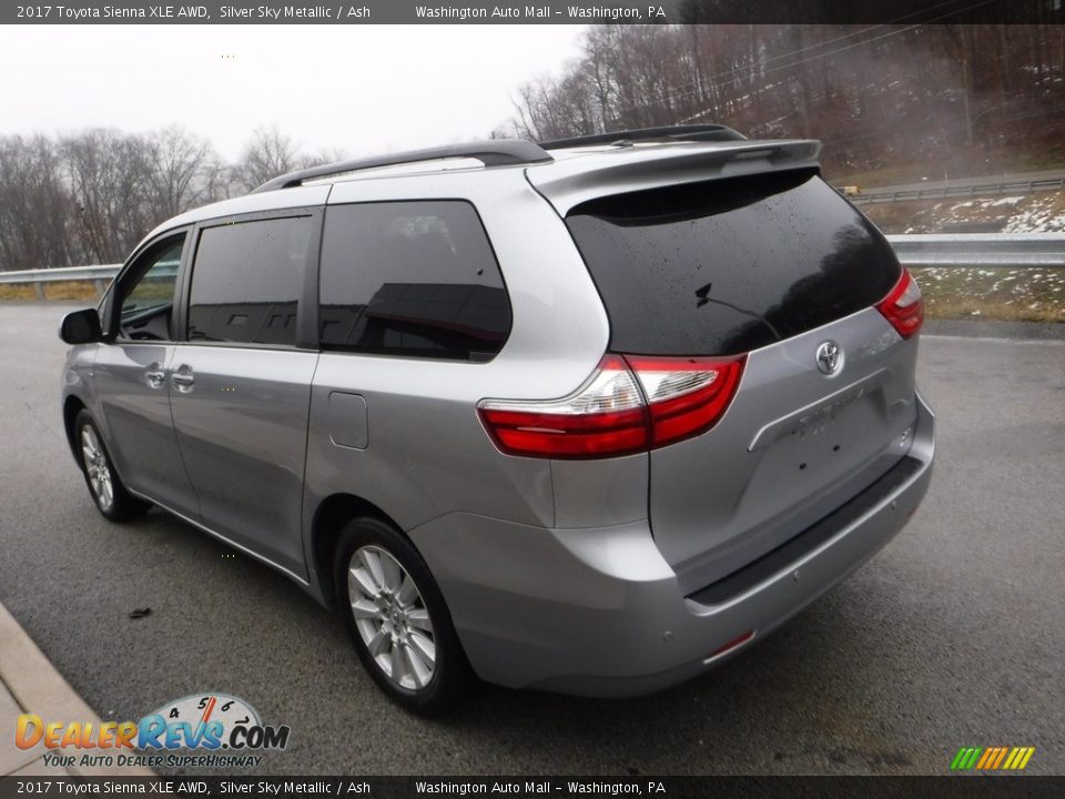 2017 Toyota Sienna XLE AWD Silver Sky Metallic / Ash Photo #15