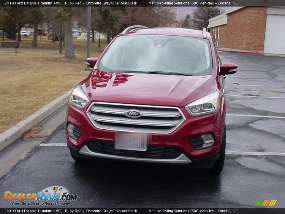 2019 Ford Escape Titanium 4WD Ruby Red / Chromite Gray/Charcoal Black Photo #2