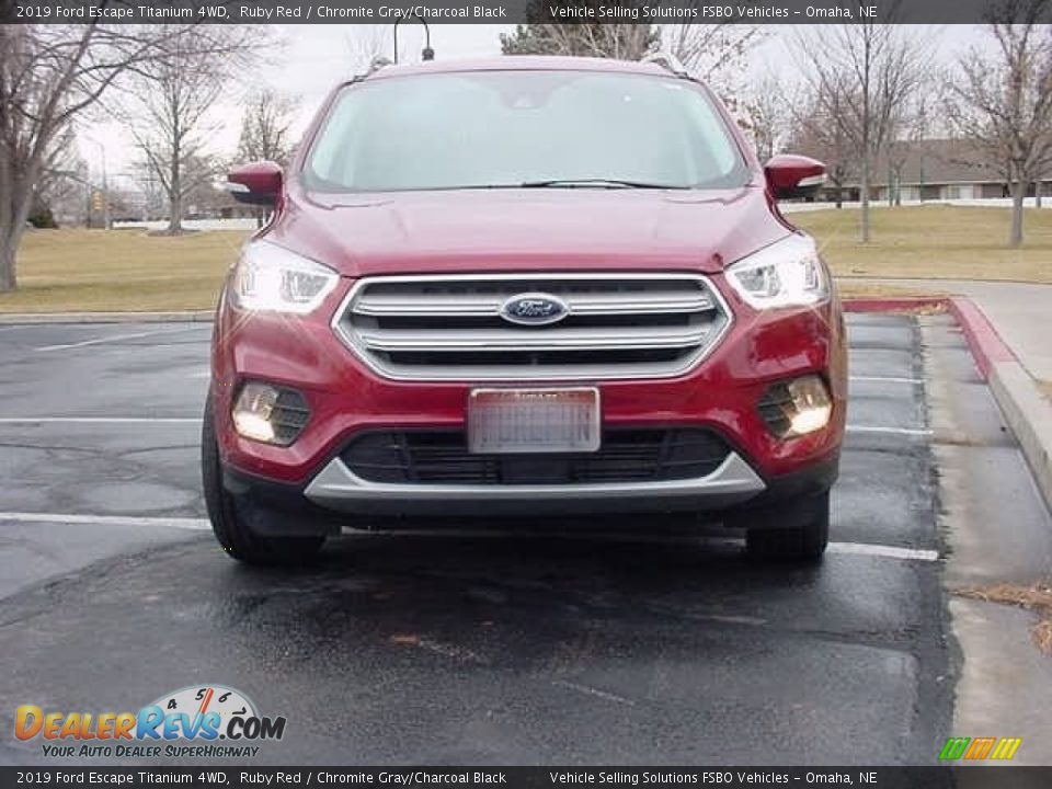2019 Ford Escape Titanium 4WD Ruby Red / Chromite Gray/Charcoal Black Photo #5