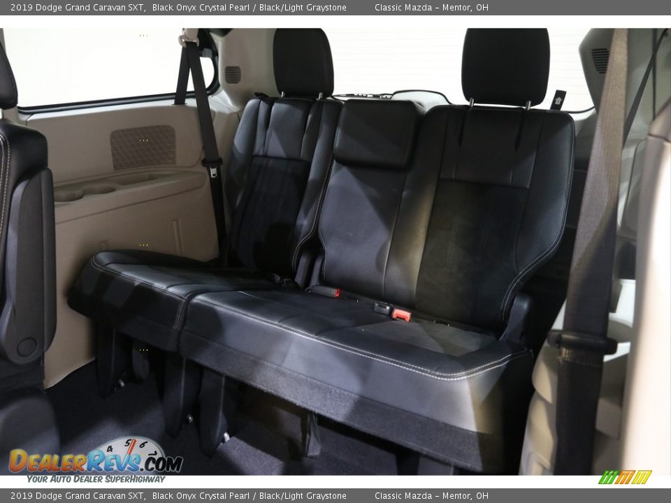 2019 Dodge Grand Caravan SXT Black Onyx Crystal Pearl / Black/Light Graystone Photo #20