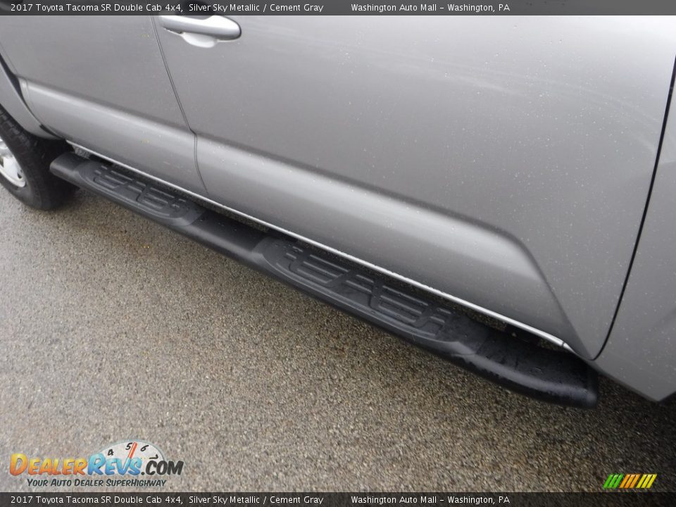 2017 Toyota Tacoma SR Double Cab 4x4 Silver Sky Metallic / Cement Gray Photo #7