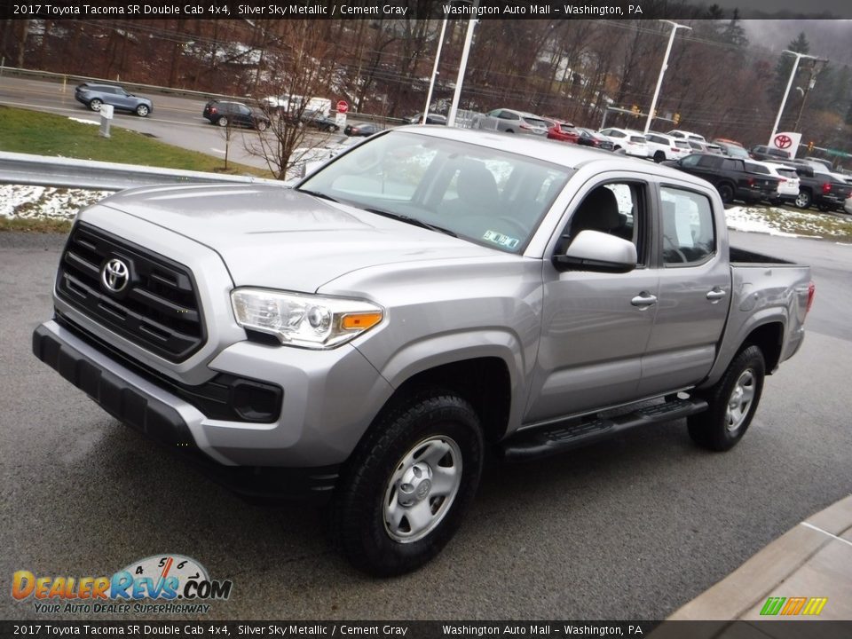 2017 Toyota Tacoma SR Double Cab 4x4 Silver Sky Metallic / Cement Gray Photo #10