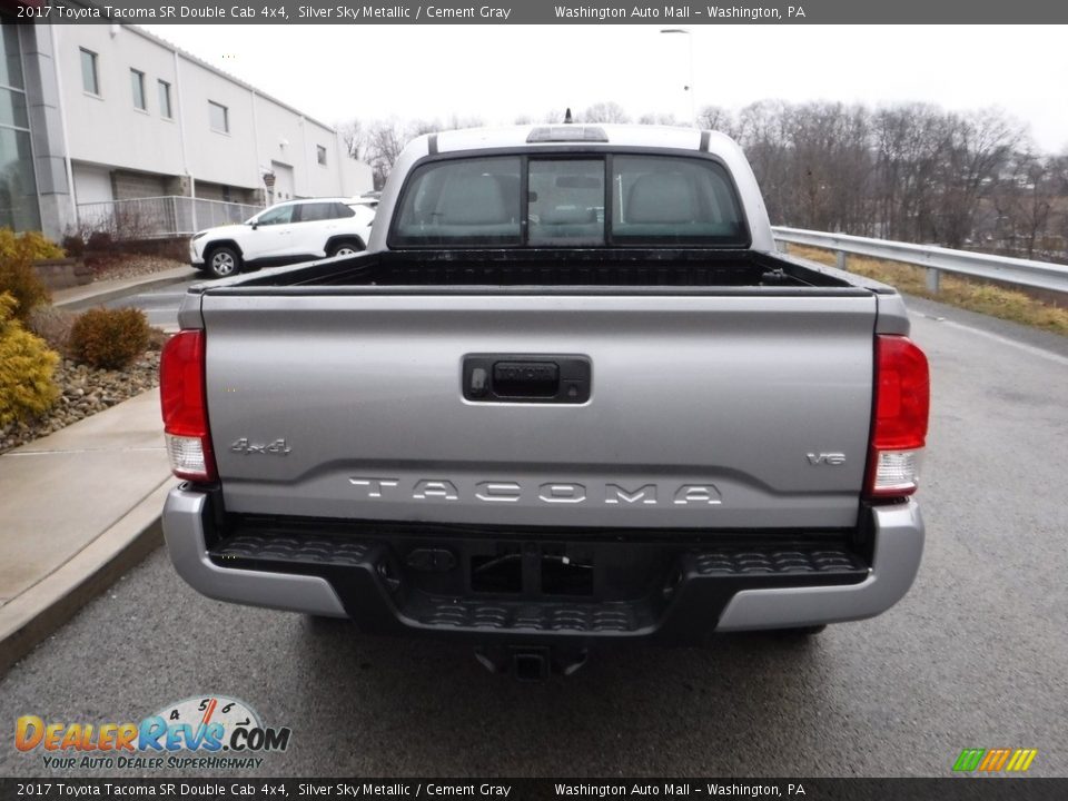 2017 Toyota Tacoma SR Double Cab 4x4 Silver Sky Metallic / Cement Gray Photo #13