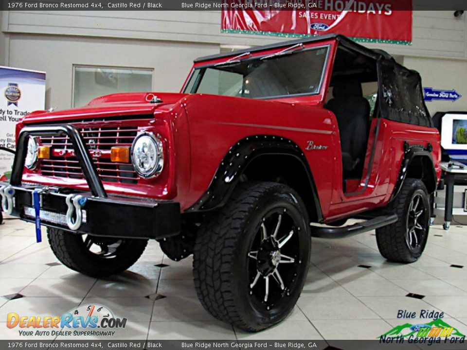 1976 Ford Bronco Restomod 4x4 Castillo Red / Black Photo #2