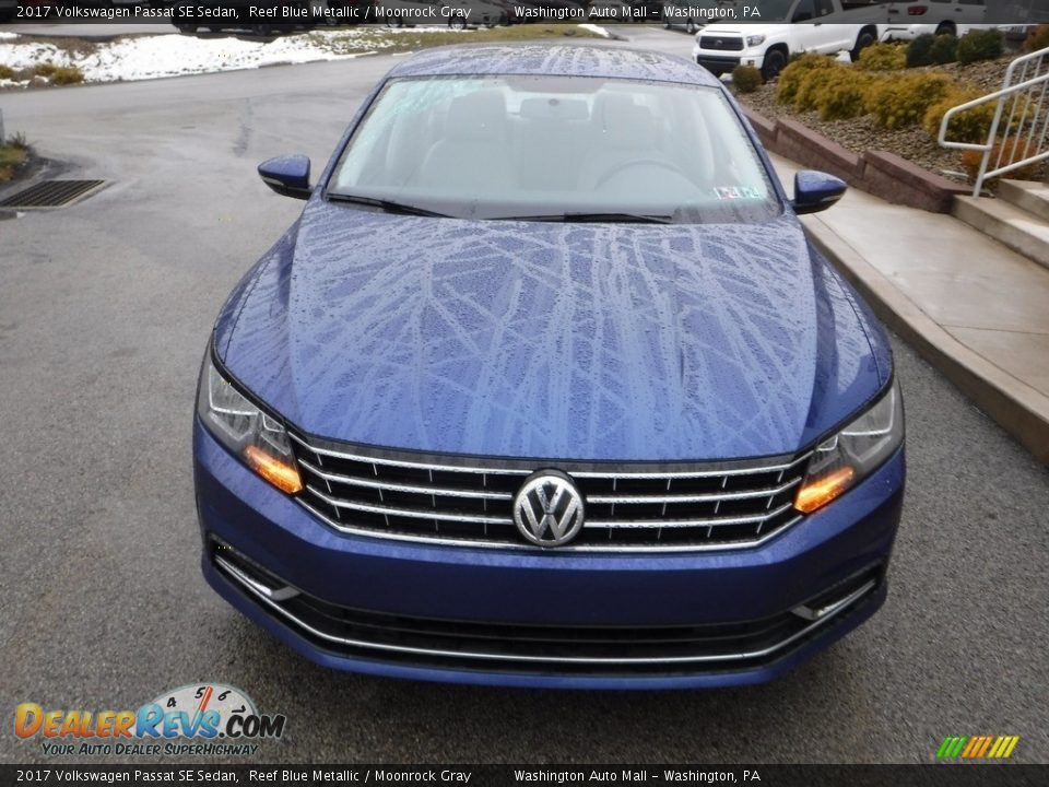 2017 Volkswagen Passat SE Sedan Reef Blue Metallic / Moonrock Gray Photo #11