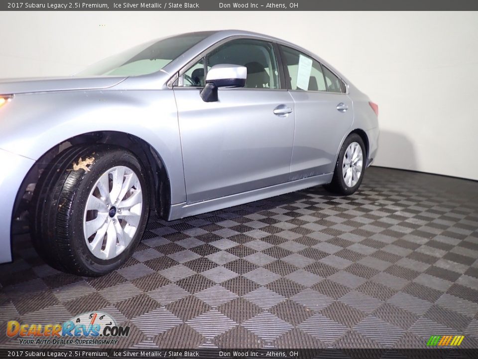 2017 Subaru Legacy 2.5i Premium Ice Silver Metallic / Slate Black Photo #10