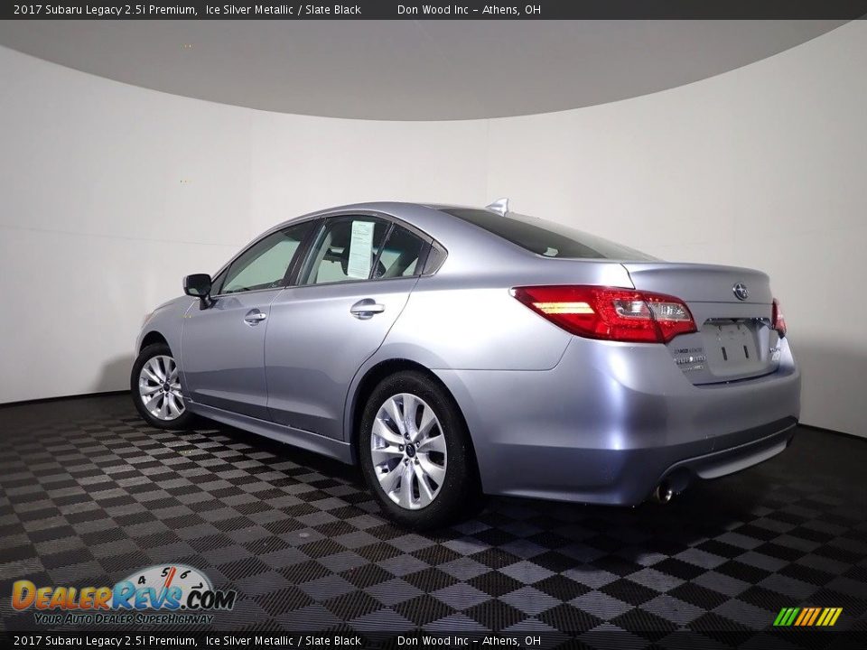 2017 Subaru Legacy 2.5i Premium Ice Silver Metallic / Slate Black Photo #11