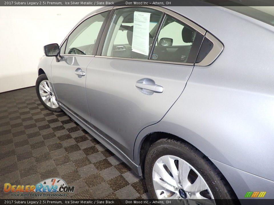 2017 Subaru Legacy 2.5i Premium Ice Silver Metallic / Slate Black Photo #18