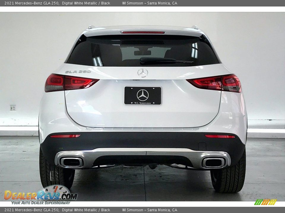 2021 Mercedes-Benz GLA 250 Digital White Metallic / Black Photo #3