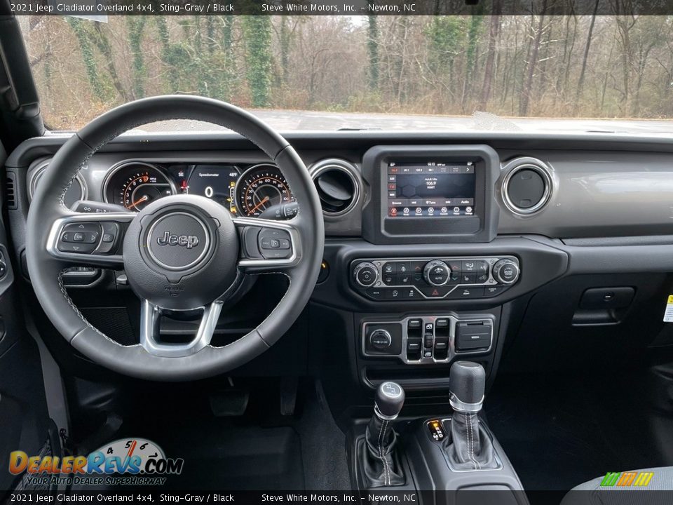 2021 Jeep Gladiator Overland 4x4 Sting-Gray / Black Photo #18