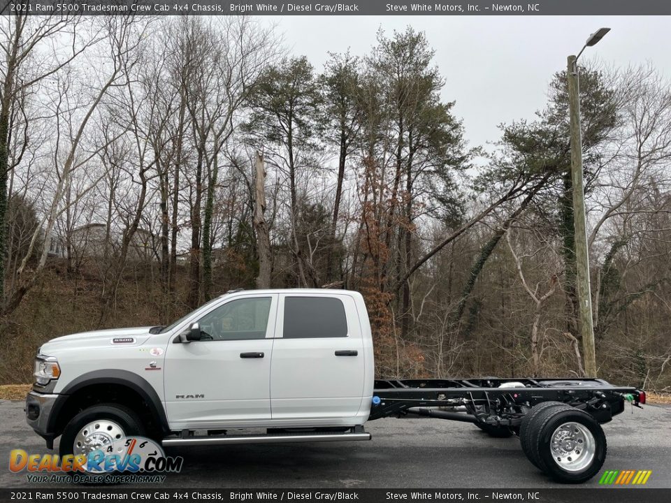 2021 Ram 5500 Tradesman Crew Cab 4x4 Chassis Bright White / Diesel Gray/Black Photo #1