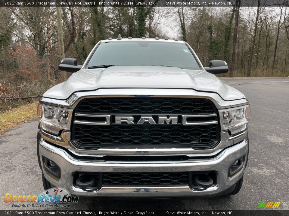 2021 Ram 5500 Tradesman Crew Cab 4x4 Chassis Bright White / Diesel Gray/Black Photo #3