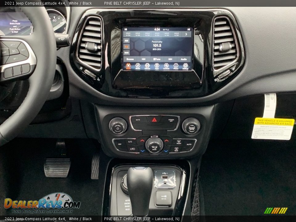 2021 Jeep Compass Latitude 4x4 White / Black Photo #10