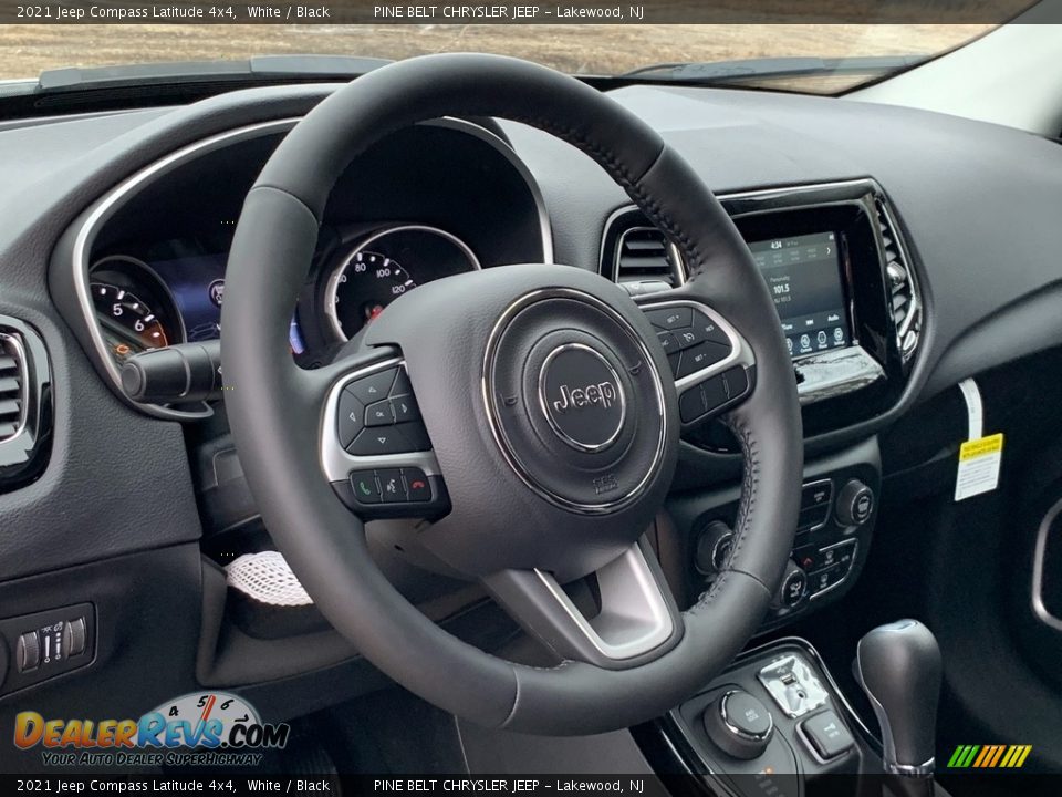 2021 Jeep Compass Latitude 4x4 White / Black Photo #12