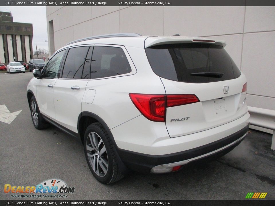 2017 Honda Pilot Touring AWD White Diamond Pearl / Beige Photo #3