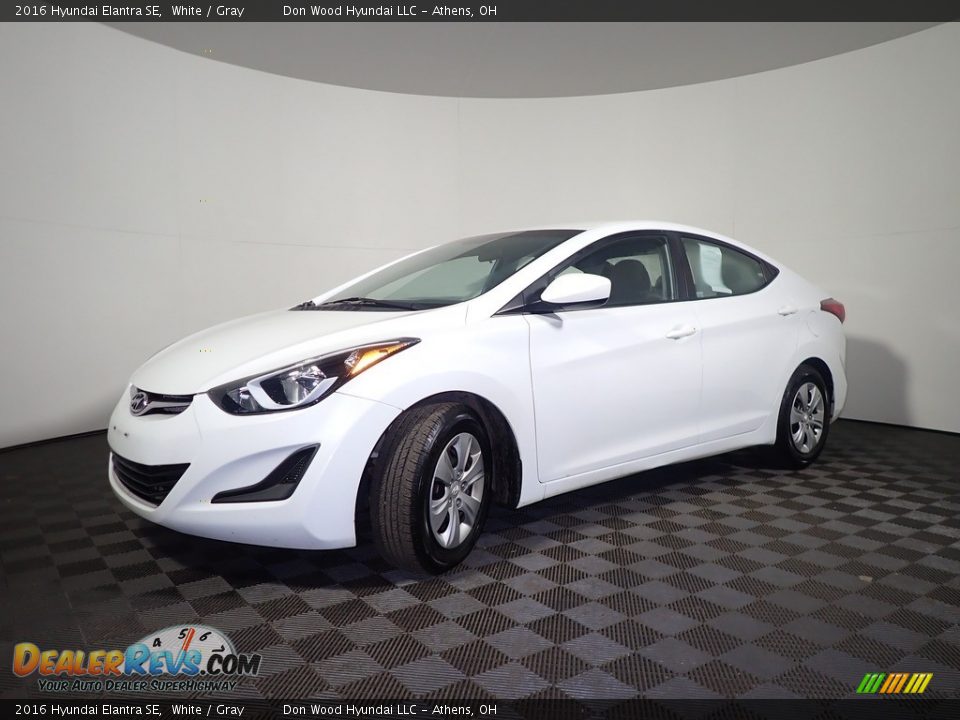 2016 Hyundai Elantra SE White / Gray Photo #7