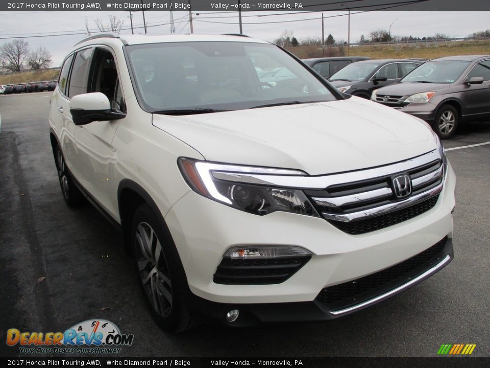 2017 Honda Pilot Touring AWD White Diamond Pearl / Beige Photo #7