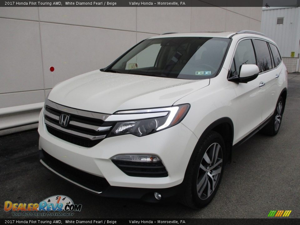 2017 Honda Pilot Touring AWD White Diamond Pearl / Beige Photo #9