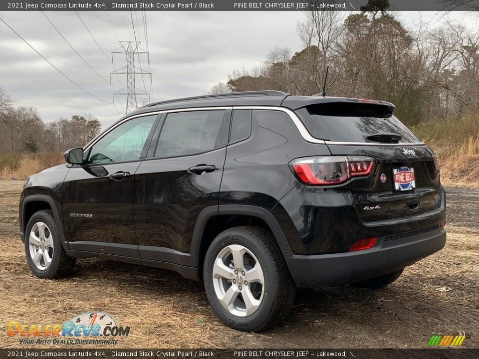 2021 Jeep Compass Latitude 4x4 Diamond Black Crystal Pearl / Black Photo #6