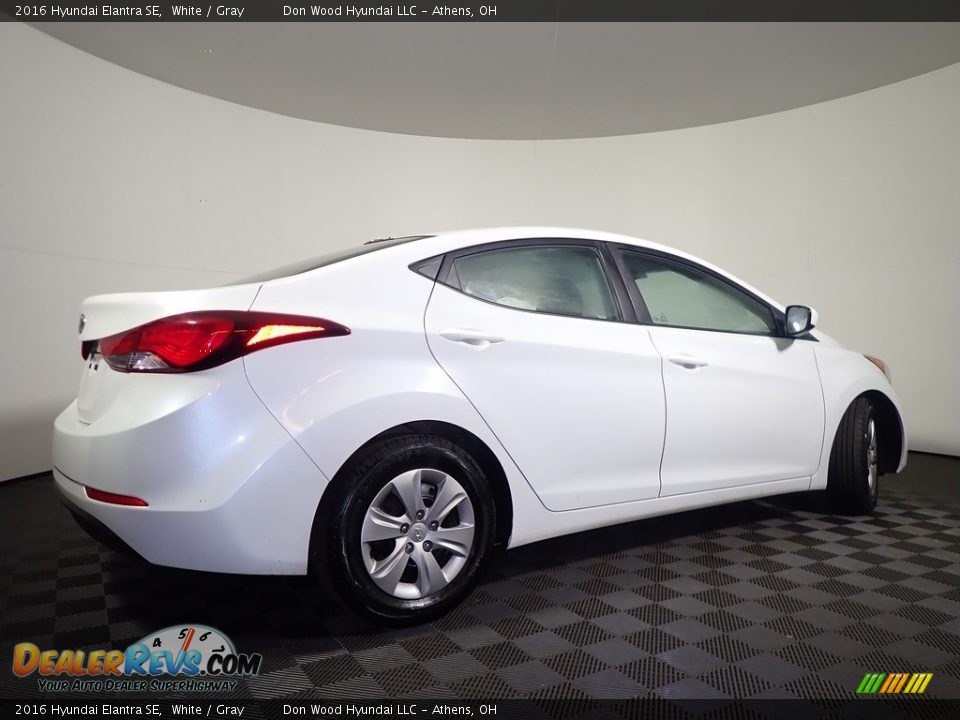 2016 Hyundai Elantra SE White / Gray Photo #15