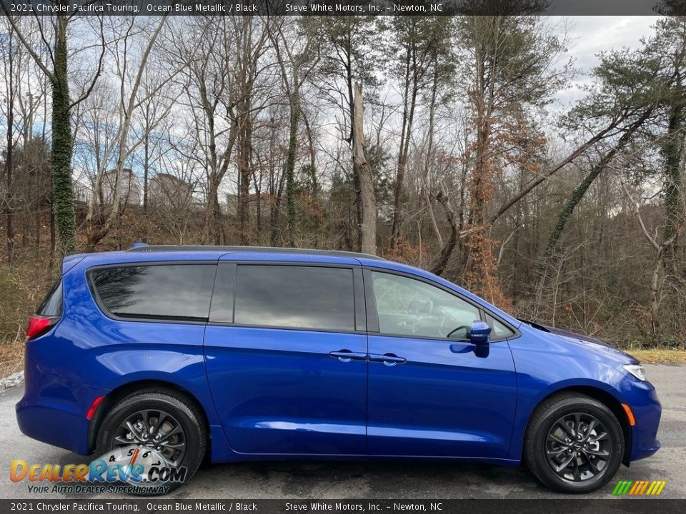 Ocean Blue Metallic 2021 Chrysler Pacifica Touring Photo #5