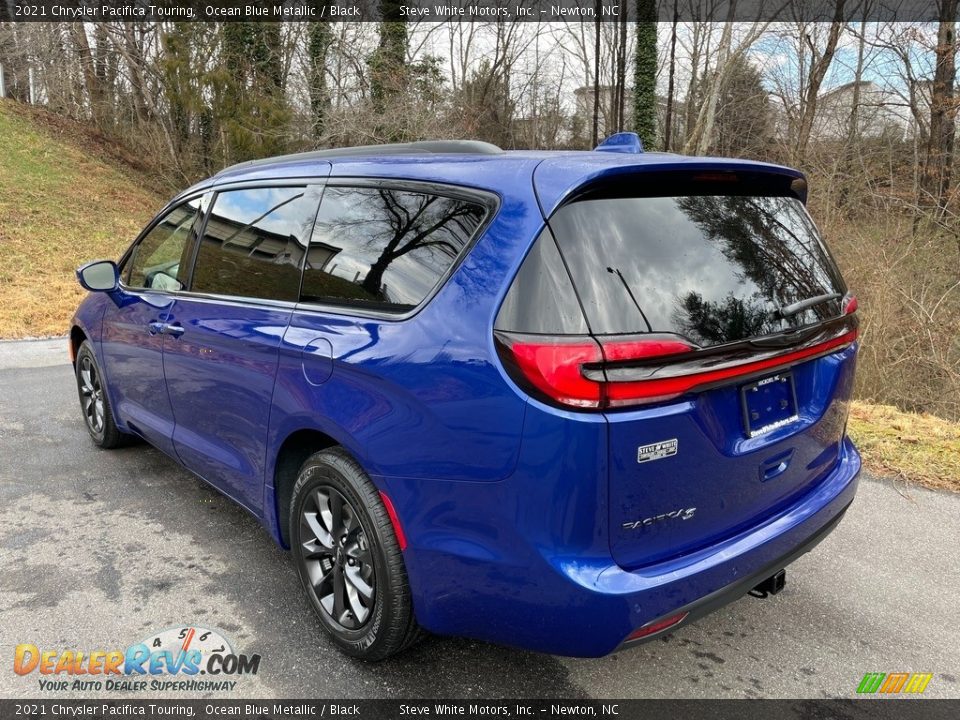 2021 Chrysler Pacifica Touring Ocean Blue Metallic / Black Photo #9