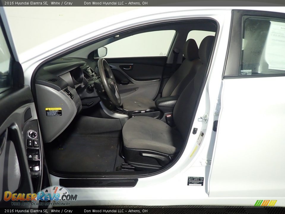 2016 Hyundai Elantra SE White / Gray Photo #21