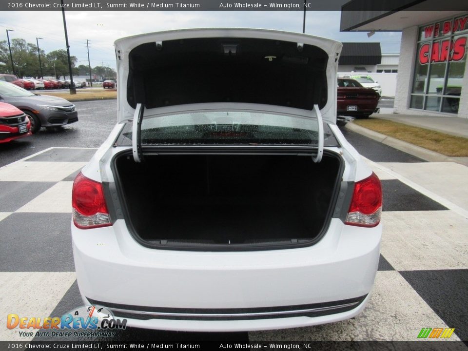 2016 Chevrolet Cruze Limited LT Summit White / Medium Titanium Photo #5