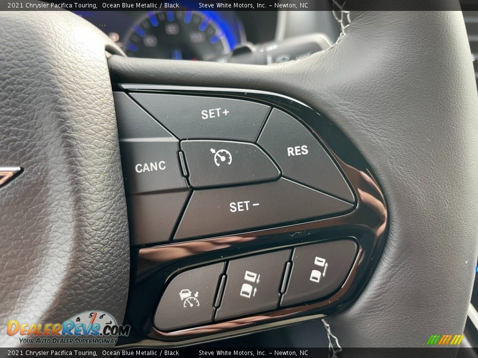 2021 Chrysler Pacifica Touring Steering Wheel Photo #21