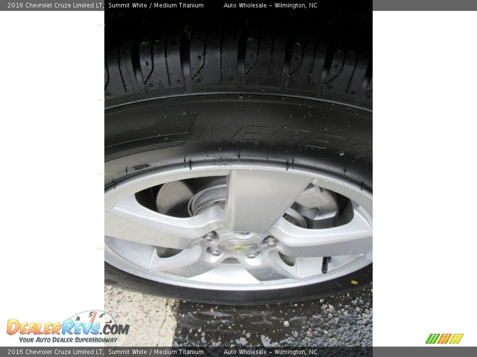 2016 Chevrolet Cruze Limited LT Summit White / Medium Titanium Photo #9