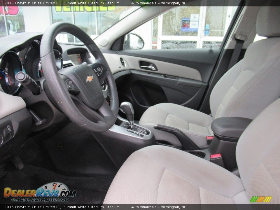 2016 Chevrolet Cruze Limited LT Summit White / Medium Titanium Photo #11