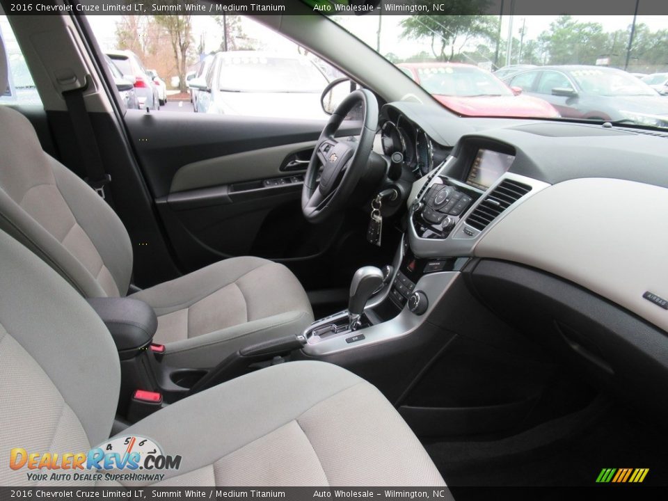 2016 Chevrolet Cruze Limited LT Summit White / Medium Titanium Photo #13