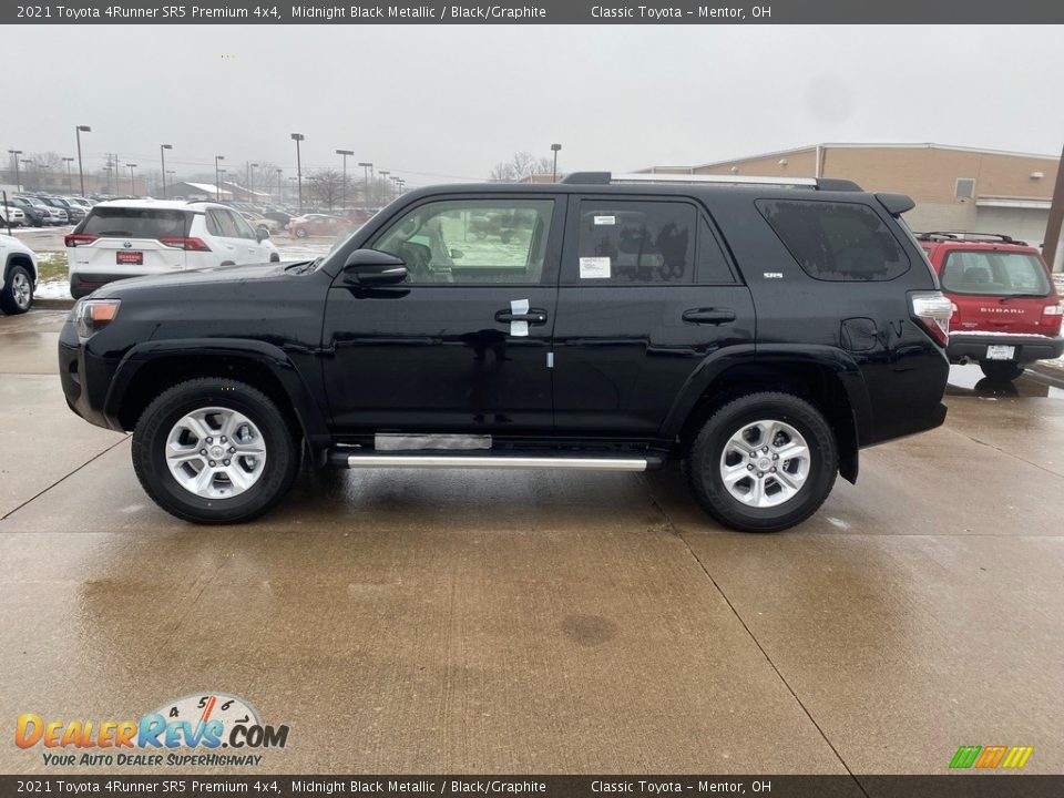 2021 Toyota 4Runner SR5 Premium 4x4 Midnight Black Metallic / Black/Graphite Photo #1